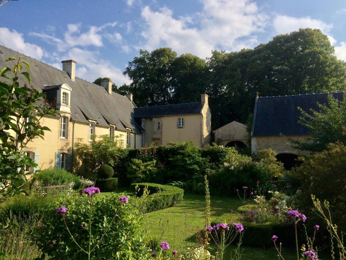 De Ma Fenetre Bed and Breakfast Saint-Martin-des-Entrées Εξωτερικό φωτογραφία
