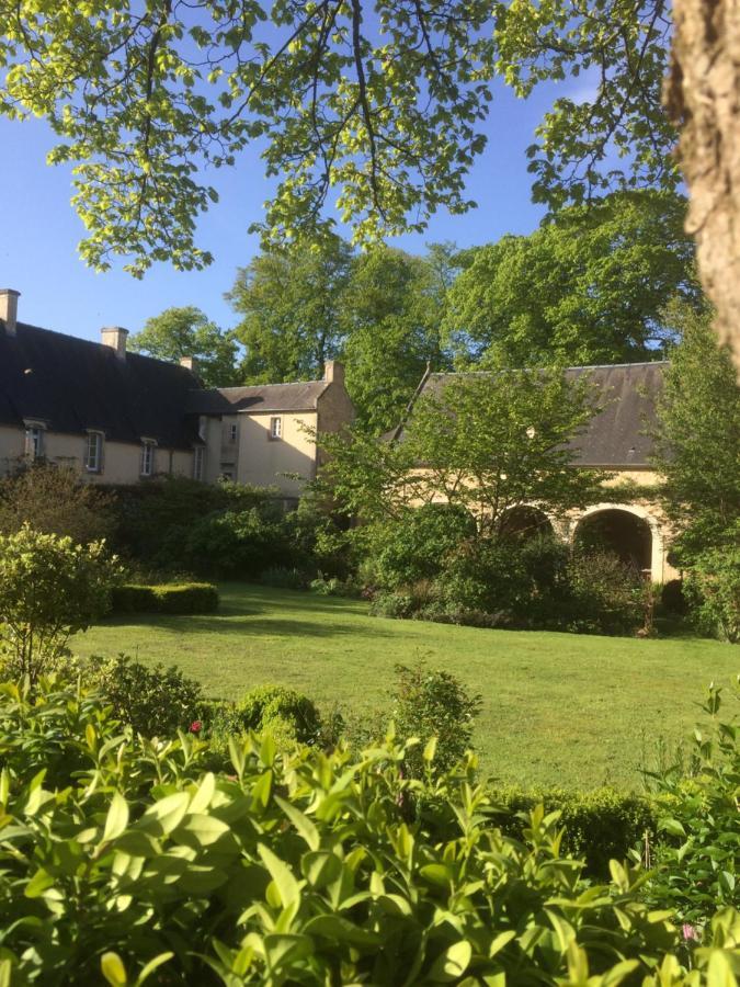 De Ma Fenetre Bed and Breakfast Saint-Martin-des-Entrées Εξωτερικό φωτογραφία